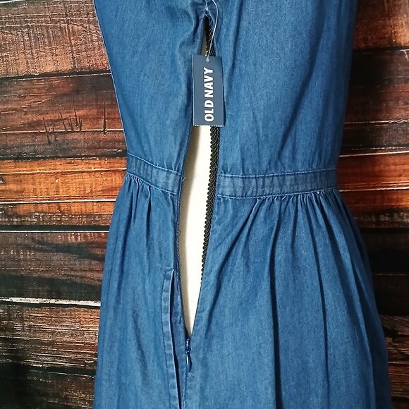 NWT Old Navy Dress Size 4 Fit & Flare Dark Wash Chambray Cap Sleeve Pockets Zip - Picture 8 of 12